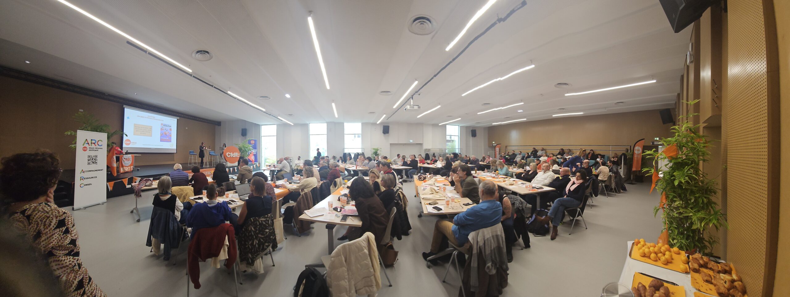 Un Congrès studieux, attentif au rapport d'activité